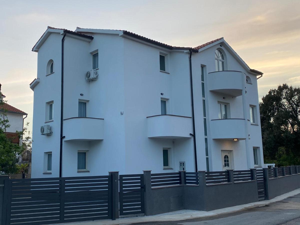 Villa Mara Pula Ngoại thất bức ảnh