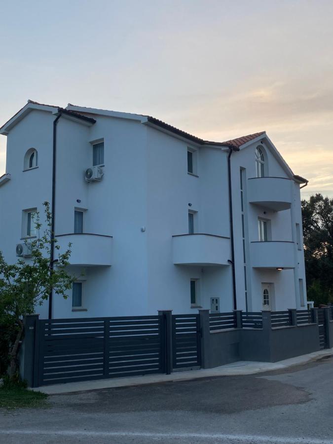 Villa Mara Pula Ngoại thất bức ảnh